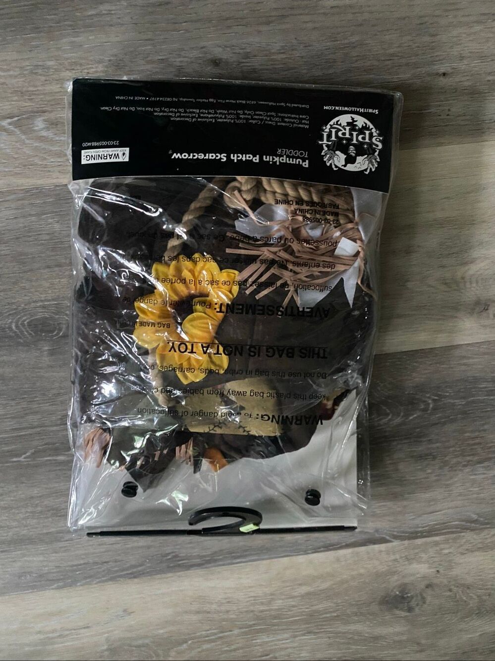 Spirit Halloween Pumpkin Patch Scarecrow Toddler Costume Size 3T-4T Brand New - Picture 5 of 5